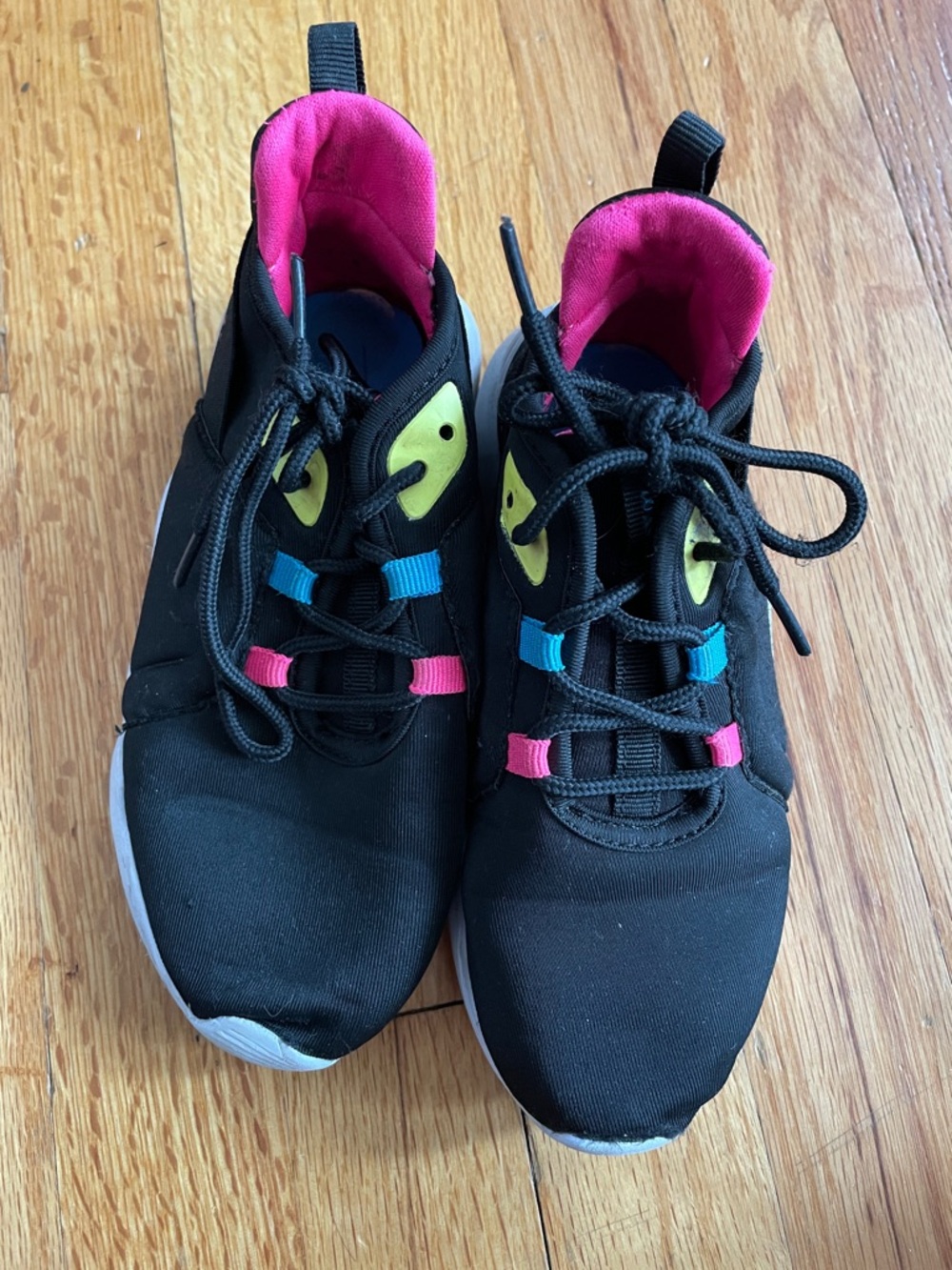 Girls Polo Sneakers